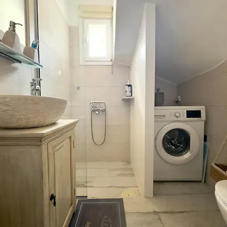 Semesterbostad Casa Litha Tinos Agios Sostis (Tinos)